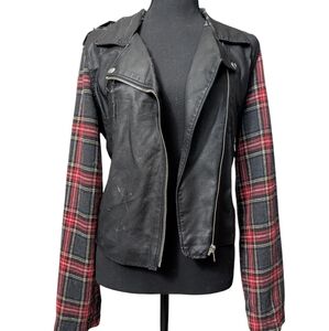 FREE! Plaid Sleeve Black Women's Jacket